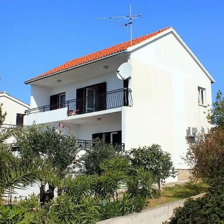 Apartamento Rogoznica 10000a